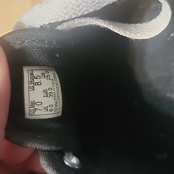 VANS checkered shoes - Picture 6 of 8